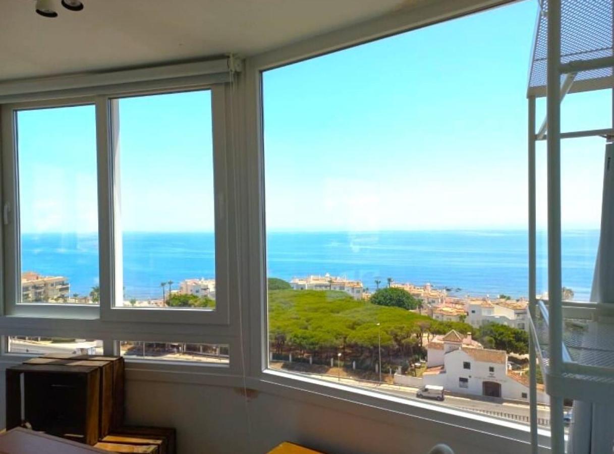 Calypso's Sea Appartement *